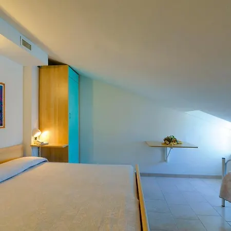 Margherita Aparthotel 4*